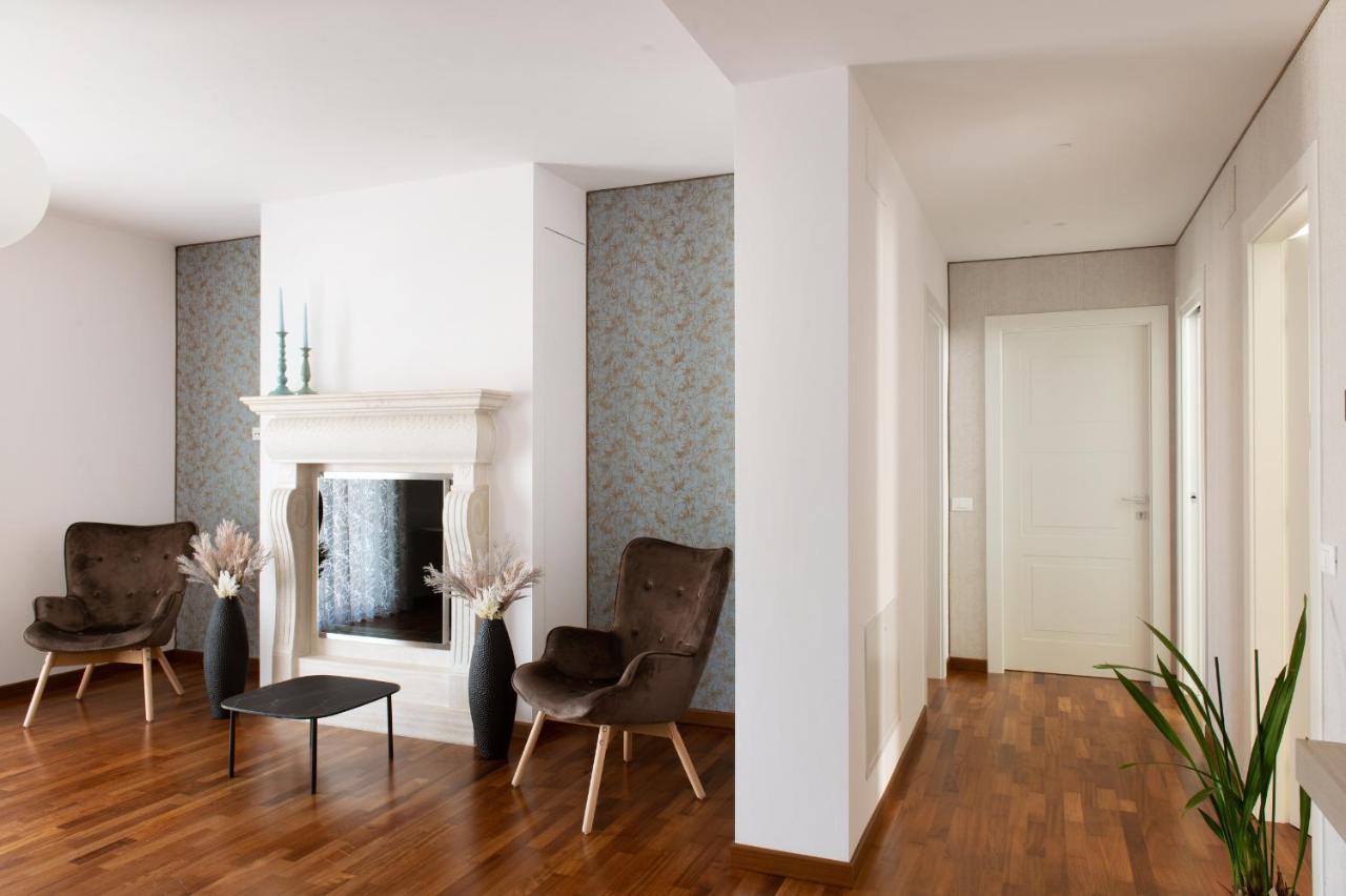 B&B Monna Lisa Rooms Montesano Scalo Bagian luar foto