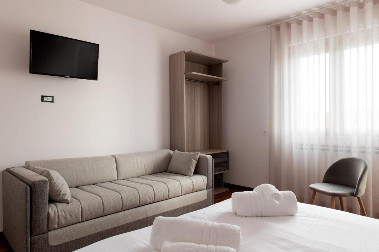 B&B Monna Lisa Rooms Montesano Scalo Bagian luar foto