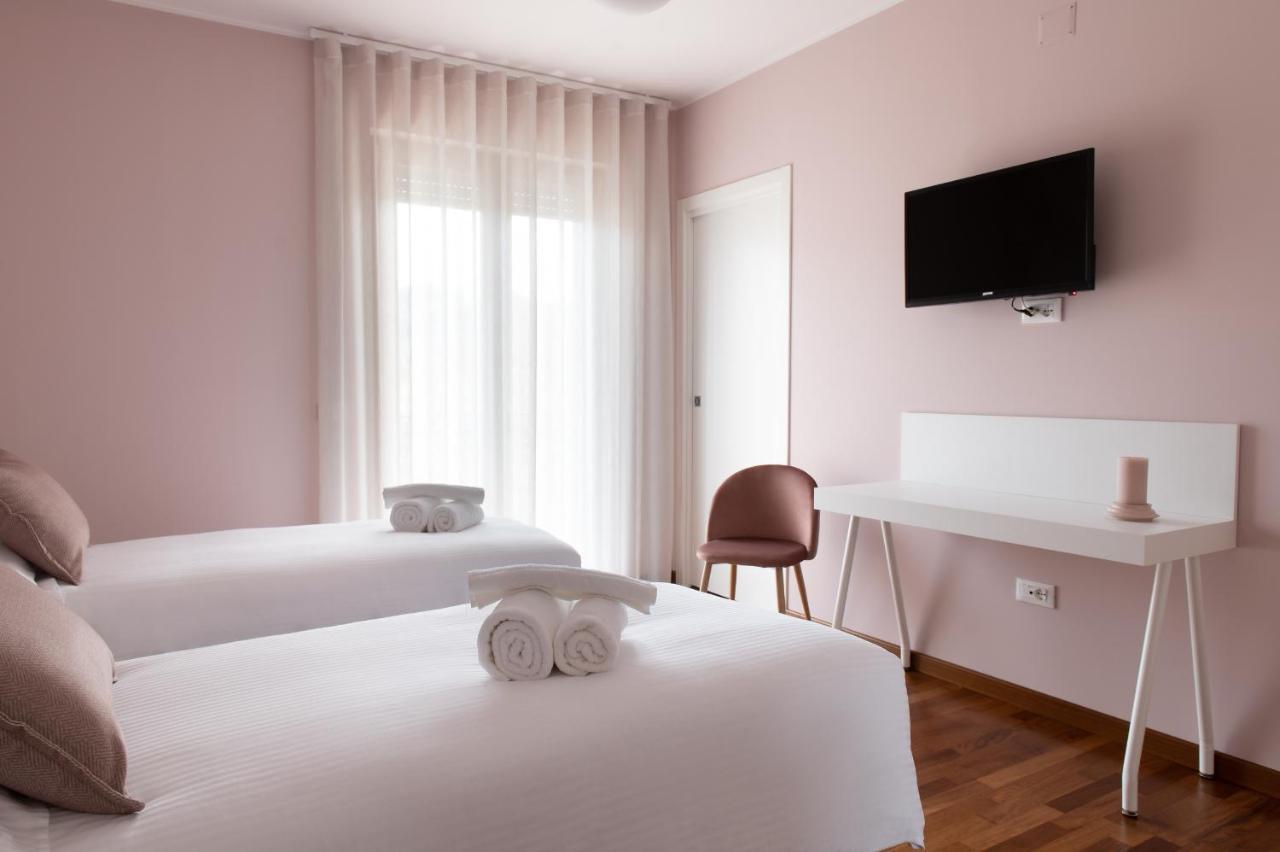 B&B Monna Lisa Rooms Montesano Scalo Bagian luar foto