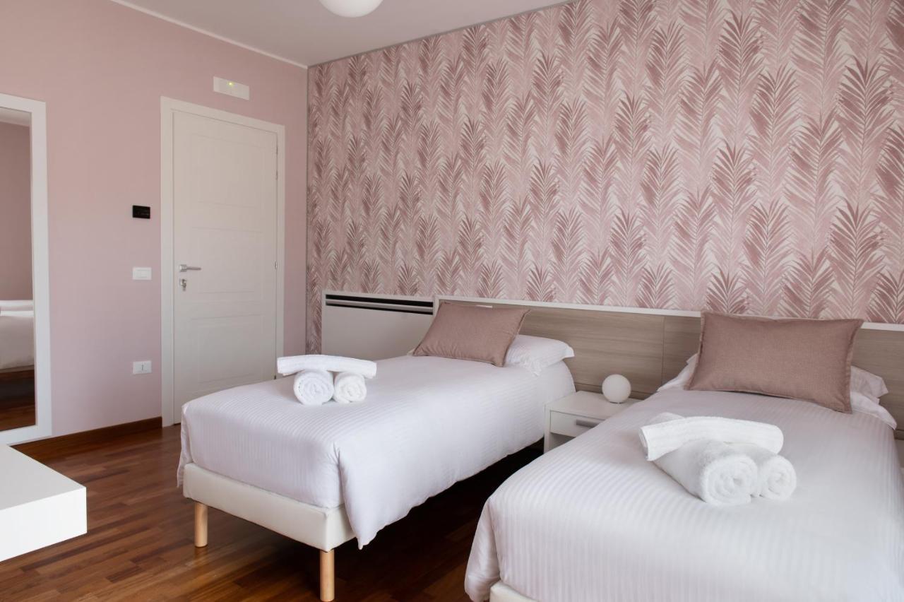 B&B Monna Lisa Rooms Montesano Scalo Bagian luar foto